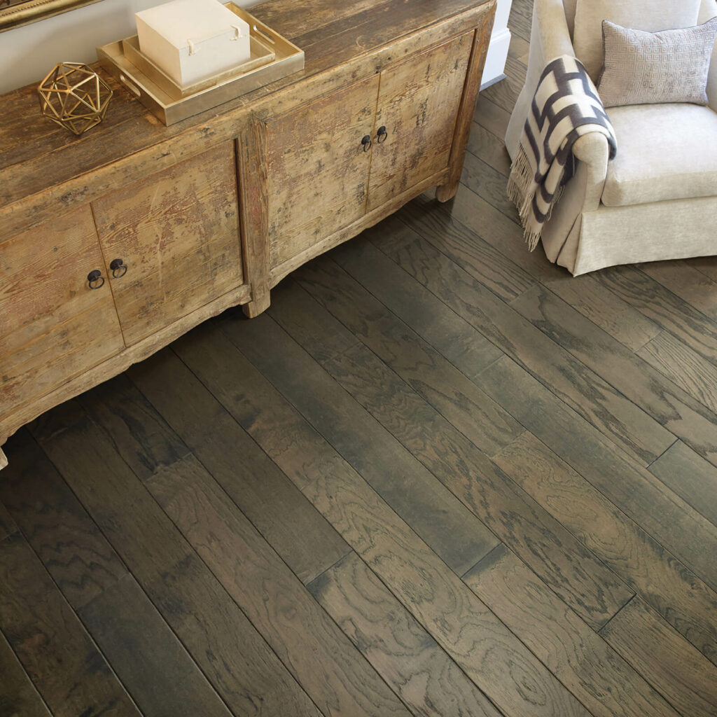 Hardwood flooring | Pilot Floor Covering, Inc.