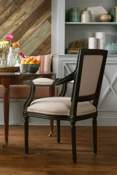 imgi_5_laminateFeature